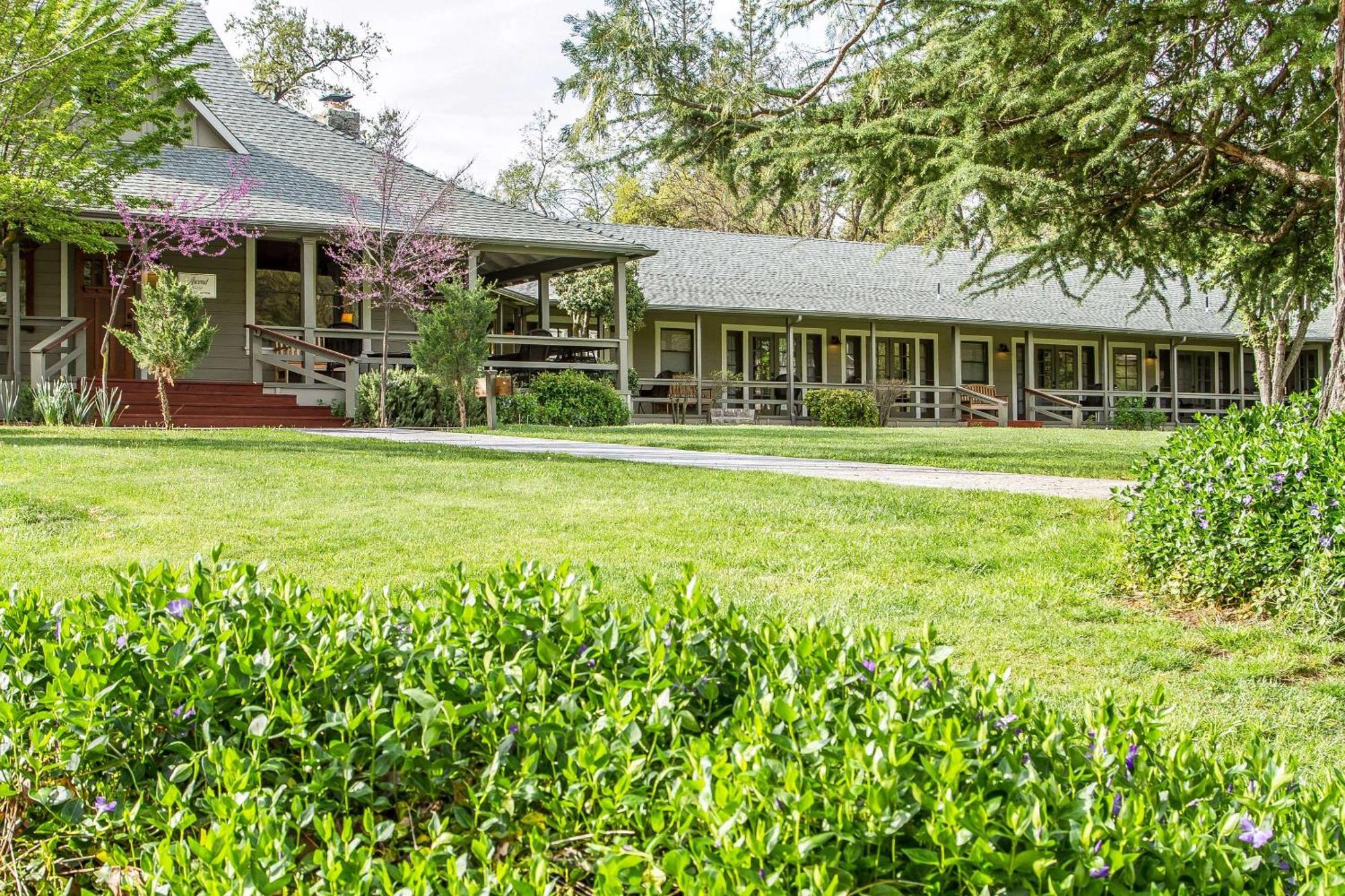 Sierra Sky Ranch Hotel Oakhurst Exterior photo